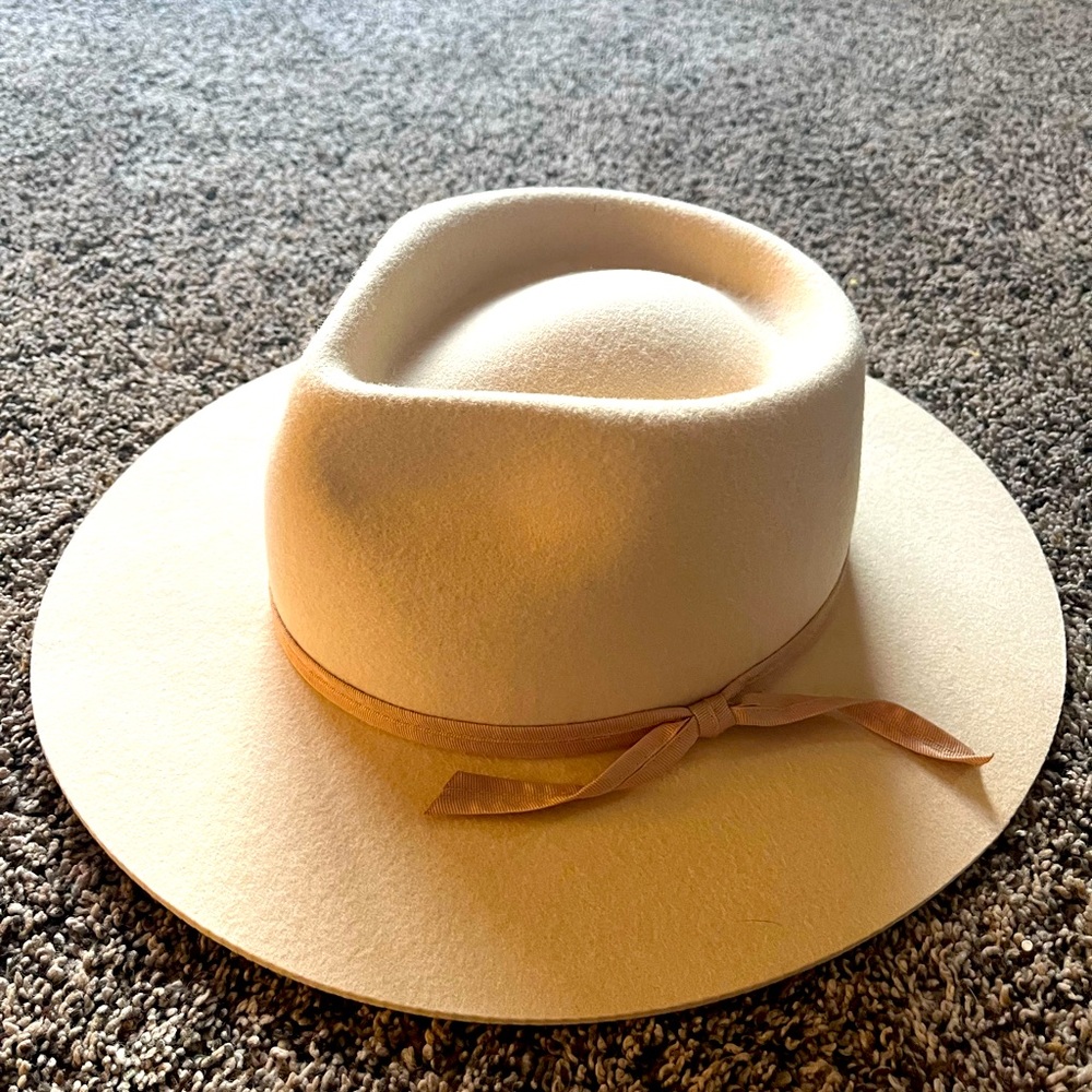 LACK OF COLOR Ivory Zulu Medium WMS Hat